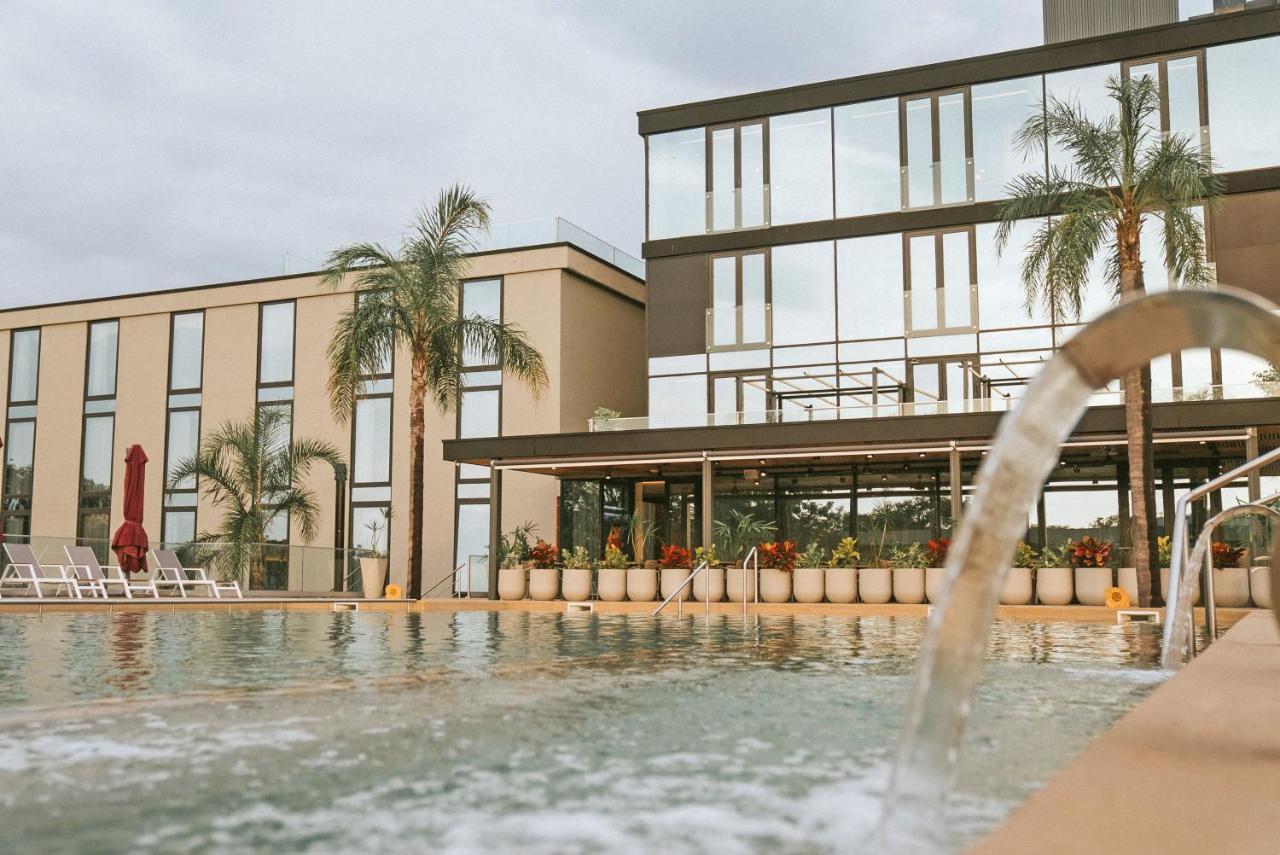 Howard Johnson Plaza La Ribera Resistência Exterior foto
