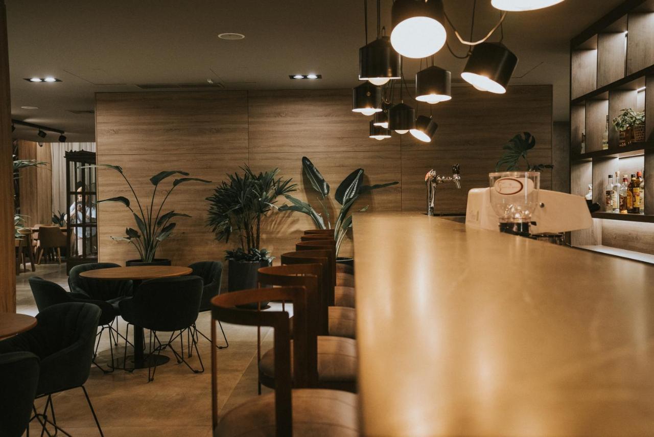 Howard Johnson Plaza La Ribera Resistência Exterior foto